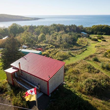 Maregold Centre - Juniper Cabin And Rose Cabin Victoria Beach Eksteriør billede