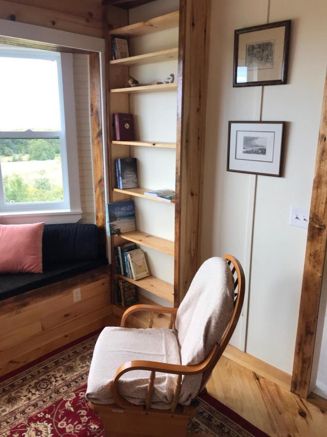 Maregold Centre - Juniper Cabin And Rose Cabin Victoria Beach Eksteriør billede